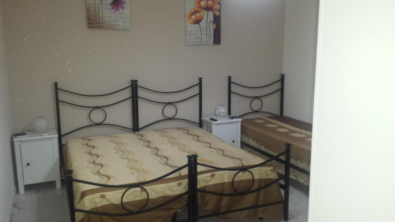 Bethel B&B Gela Bagian luar foto