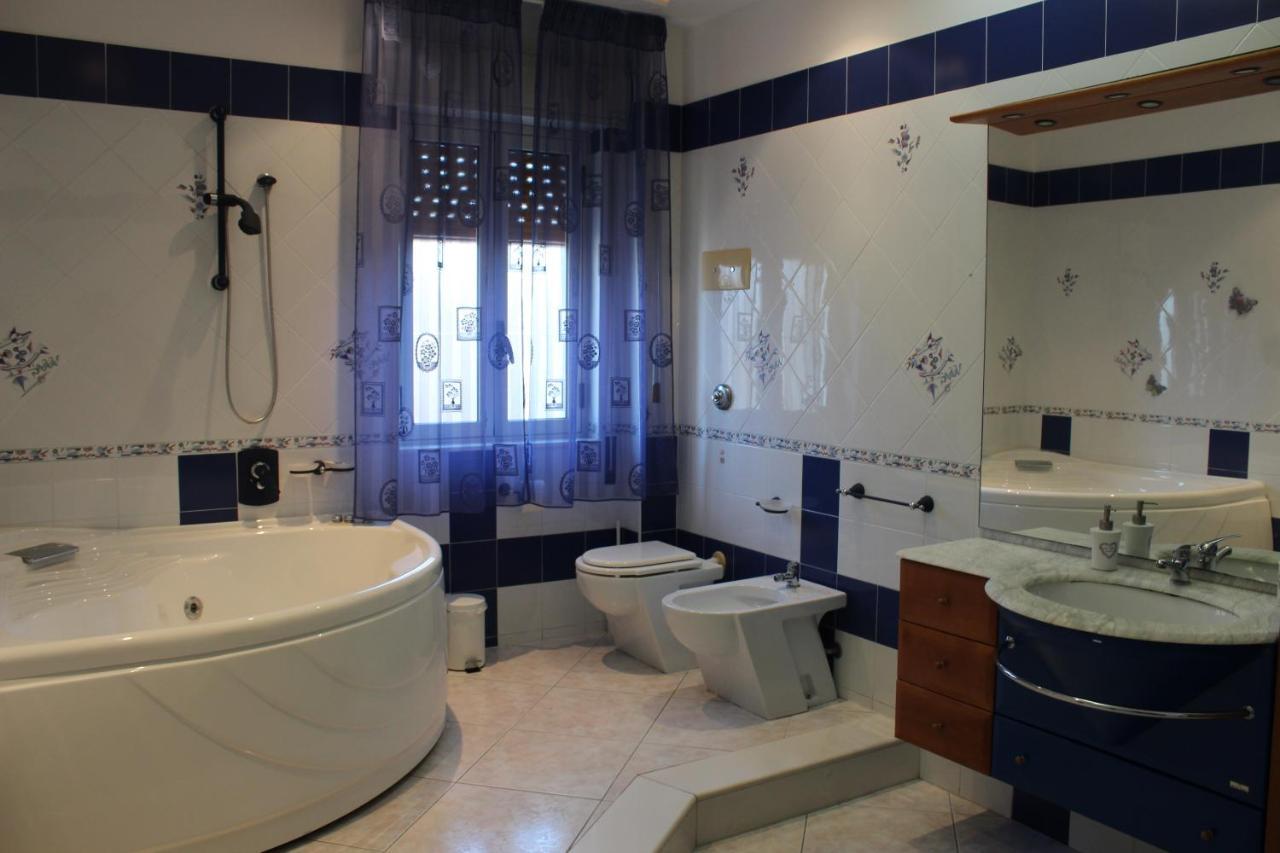 Bethel B&B Gela Bagian luar foto