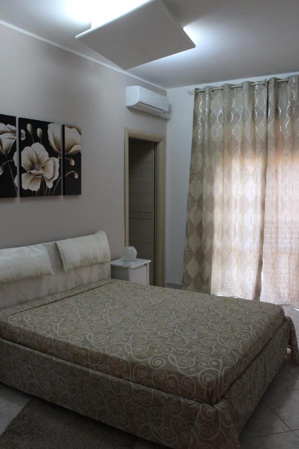 Bethel B&B Gela Bagian luar foto