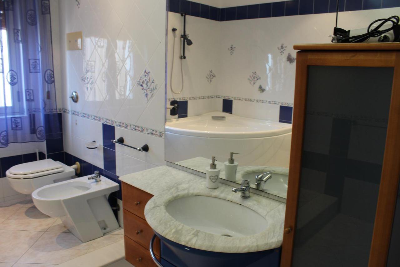 Bethel B&B Gela Bagian luar foto