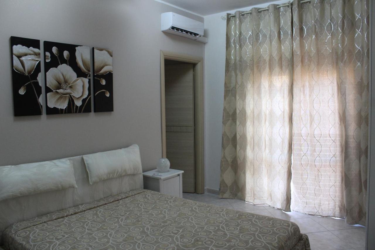 Bethel B&B Gela Bagian luar foto